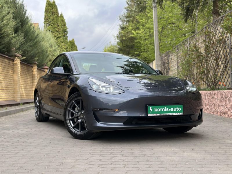 31-03-2026_tesla-model-3_35979