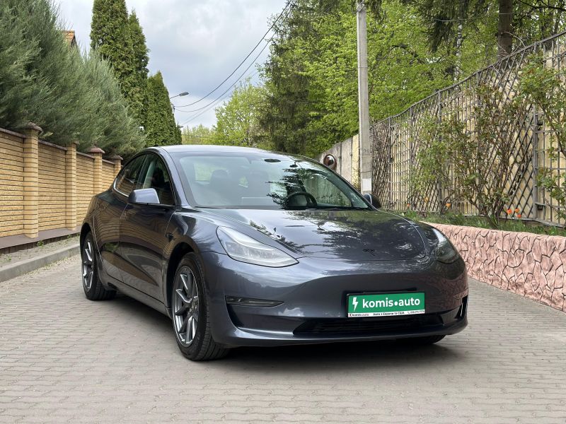 31-03-2026_tesla-model-3_35979