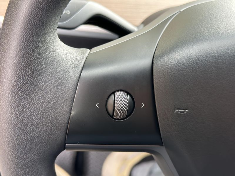 31-03-2026_tesla-model-3_35979