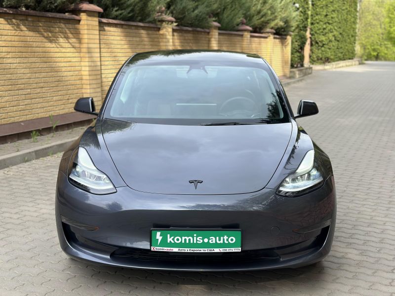 31-03-2026_tesla-model-3_35979