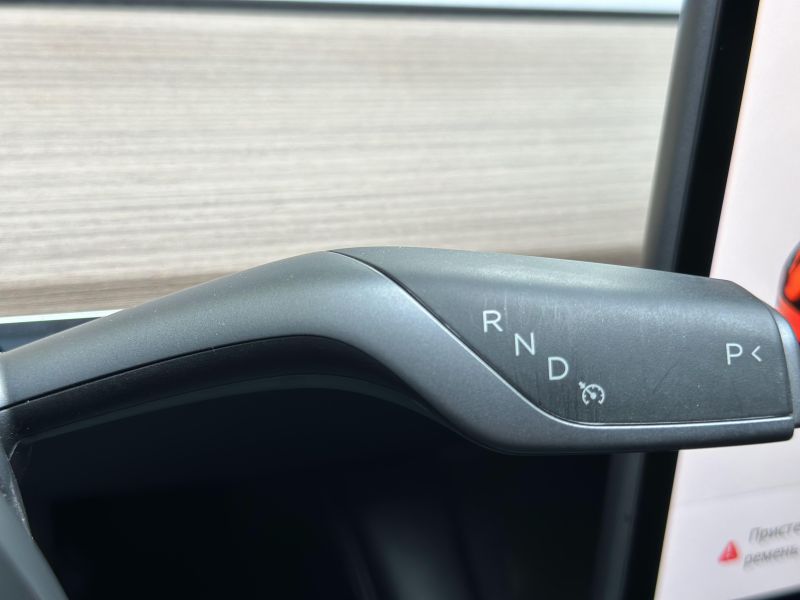 31-03-2026_tesla-model-3_35979