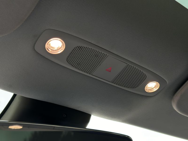 31-03-2026_tesla-model-3_35979