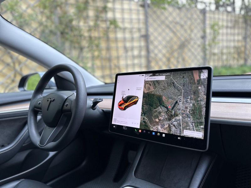 31-03-2026_tesla-model-3_35979